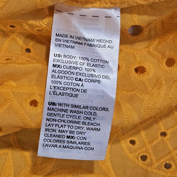 Chico’s Eyelet Pineapple Button Down Top Size 4, US size 20 - Picture 7 of 13